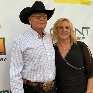 Meet your Posher, Debbie